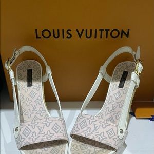 *******SOLD Louis Vuitton pink wedge sandle